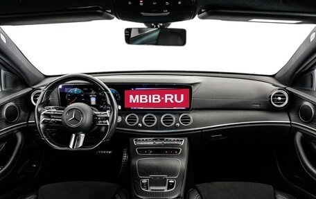 Mercedes-Benz E-Класс, 2020 год, 3 499 000 рублей, 11 фотография