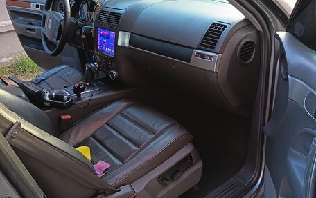 Volkswagen Touareg III, 2002 год, 850 000 рублей, 9 фотография