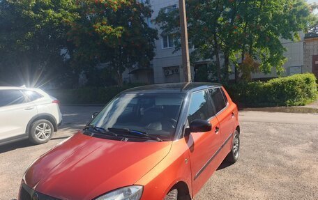 Skoda Fabia II, 2009 год, 450 000 рублей, 2 фотография