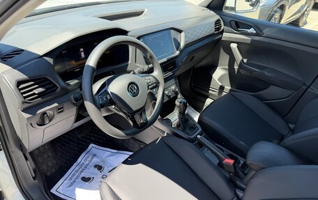 Volkswagen T-Cross I, 2023 год, 1 650 000 рублей, 4 фотография