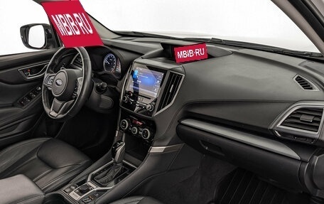 Subaru Forester, 2019 год, 2 580 000 рублей, 13 фотография