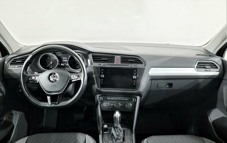 Volkswagen Tiguan II, 2019 год, 2 070 000 рублей, 5 фотография