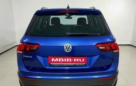Volkswagen Tiguan II, 2019 год, 2 070 000 рублей, 3 фотография