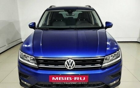 Volkswagen Tiguan II, 2019 год, 2 070 000 рублей, 2 фотография