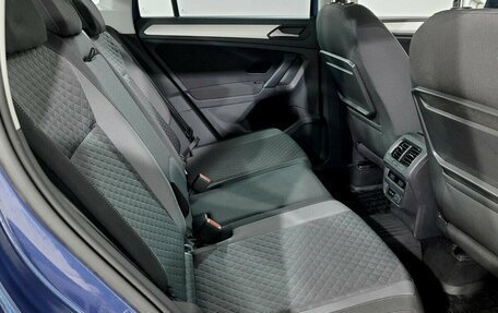 Volkswagen Tiguan II, 2019 год, 2 070 000 рублей, 12 фотография