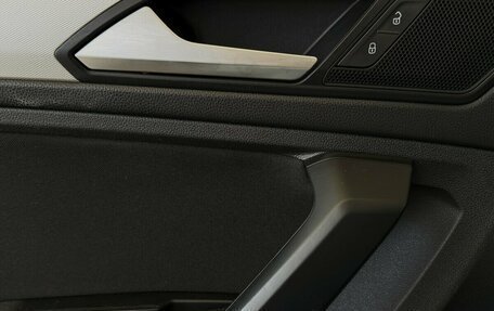 Volkswagen Tiguan II, 2019 год, 1 990 000 рублей, 10 фотография