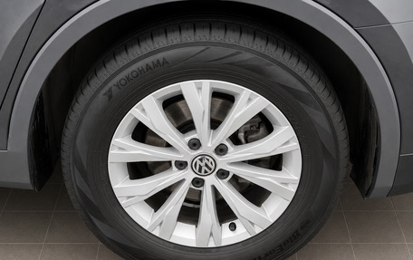 Volkswagen Tiguan II, 2019 год, 1 990 000 рублей, 16 фотография