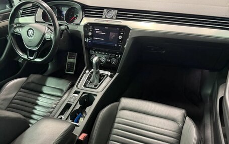 Volkswagen Passat B8 рестайлинг, 2017 год, 2 480 000 рублей, 16 фотография
