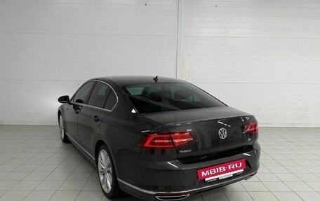 Volkswagen Passat B8 рестайлинг, 2017 год, 2 480 000 рублей, 8 фотография