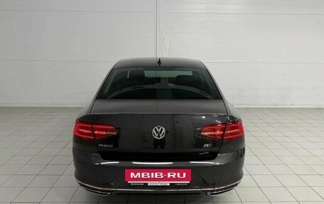 Volkswagen Passat B8 рестайлинг, 2017 год, 2 480 000 рублей, 7 фотография