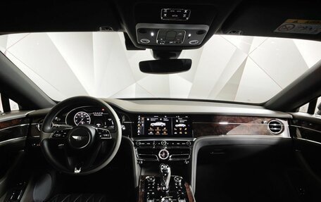 Bentley Flying Spur, 2020 год, 16 150 000 рублей, 14 фотография