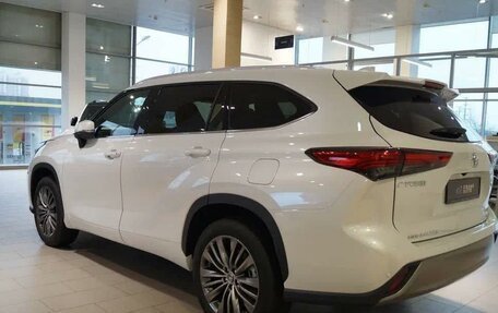 Toyota Highlander, 2026 год, 5 400 000 рублей, 4 фотография