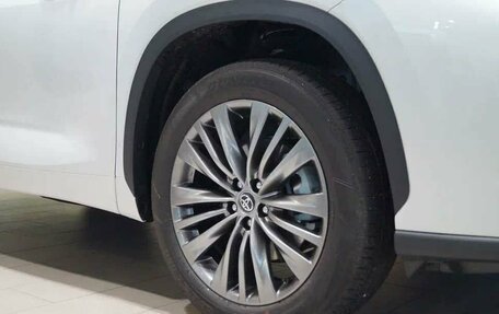 Toyota Highlander, 2026 год, 5 400 000 рублей, 7 фотография