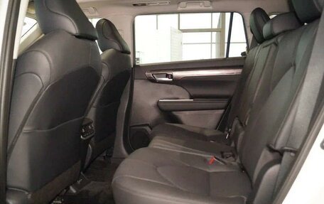 Toyota Highlander, 2026 год, 5 400 000 рублей, 16 фотография
