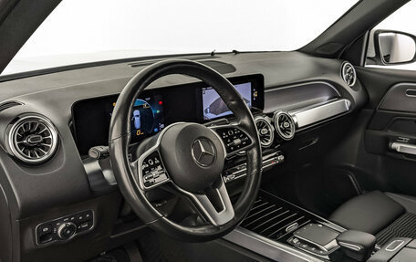 Mercedes-Benz GLB, 2021 год, 4 040 000 рублей, 15 фотография