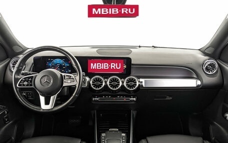 Mercedes-Benz GLB, 2021 год, 4 040 000 рублей, 14 фотография