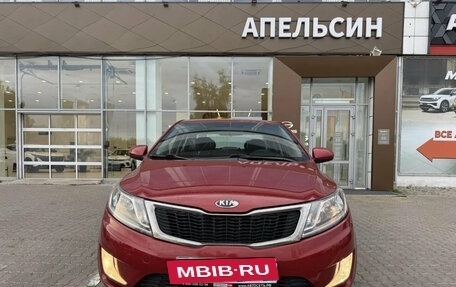 KIA Rio III рестайлинг, 2013 год, 892 250 рублей, 2 фотография