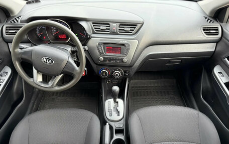 KIA Rio III рестайлинг, 2013 год, 892 250 рублей, 13 фотография
