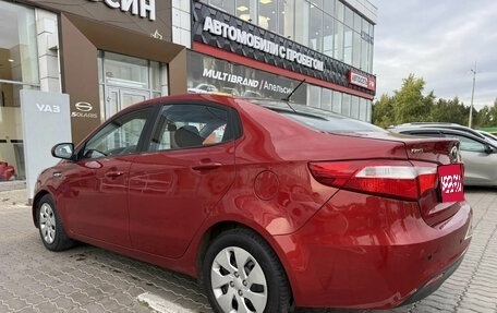 KIA Rio III рестайлинг, 2013 год, 892 250 рублей, 17 фотография
