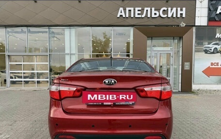 KIA Rio III рестайлинг, 2013 год, 892 250 рублей, 16 фотография