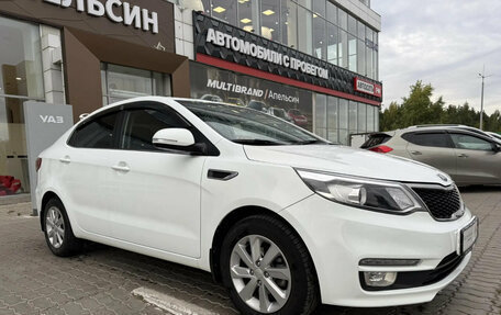 KIA Rio III рестайлинг, 2016 год, 999 750 рублей, 5 фотография