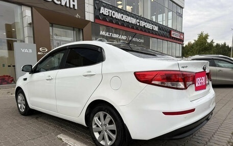 KIA Rio III рестайлинг, 2016 год, 999 750 рублей, 17 фотография