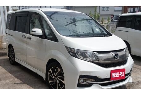 Honda Stepwgn IV, 2017 год, 1 295 000 рублей, 1 фотография