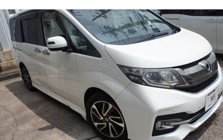Honda Stepwgn IV, 2017 год, 1 295 000 рублей, 2 фотография