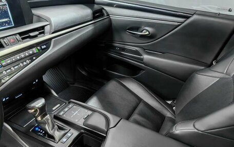Lexus ES VII, 2019 год, 4 090 000 рублей, 14 фотография