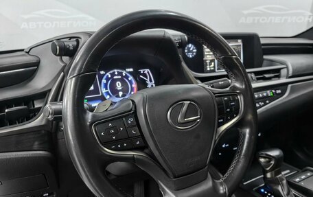 Lexus ES VII, 2019 год, 4 090 000 рублей, 13 фотография