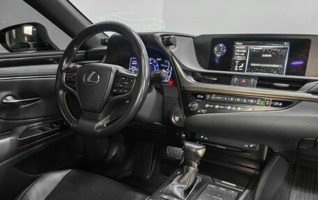 Lexus ES VII, 2019 год, 4 090 000 рублей, 15 фотография