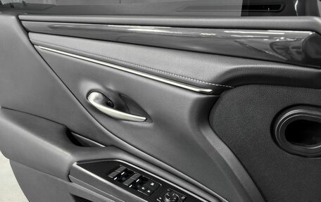 Lexus ES VII, 2019 год, 4 090 000 рублей, 20 фотография