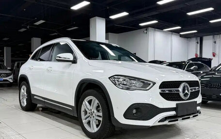 Mercedes-Benz GLA, 2022 год, 2 510 000 рублей, 3 фотография