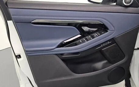 Land Rover Range Rover Evoque II, 2020 год, 2 770 008 рублей, 9 фотография
