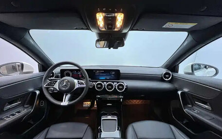 Mercedes-Benz A-Класс, 2023 год, 1 640 000 рублей, 7 фотография