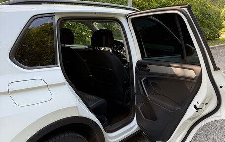 Volkswagen Tiguan II, 2018 год, 1 690 000 рублей, 13 фотография