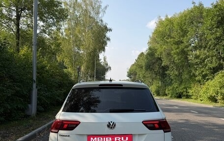 Volkswagen Tiguan II, 2018 год, 1 690 000 рублей, 6 фотография