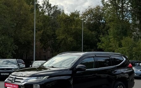 Mitsubishi Montero Sport, 2023 год, 4 500 000 рублей, 2 фотография