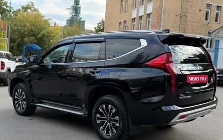 Mitsubishi Montero Sport, 2023 год, 4 500 000 рублей, 9 фотография