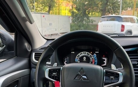 Mitsubishi Montero Sport, 2023 год, 4 500 000 рублей, 15 фотография