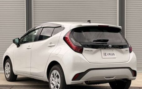 Toyota Aqua, 2025 год, 1 900 000 рублей, 7 фотография