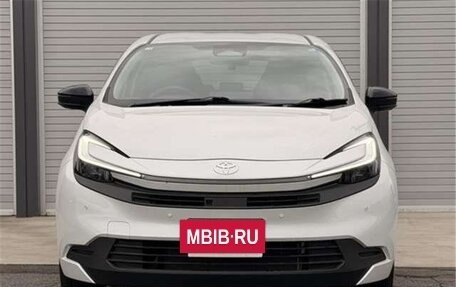 Toyota Aqua, 2025 год, 1 900 000 рублей, 2 фотография