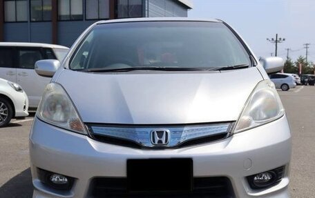Honda Fit Shuttle I рестайлинг, 2013 год, 840 000 рублей, 2 фотография