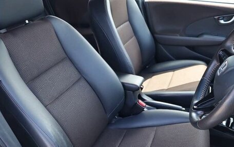 Honda Fit Shuttle I рестайлинг, 2013 год, 840 000 рублей, 19 фотография