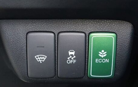 Honda Fit Shuttle I рестайлинг, 2013 год, 840 000 рублей, 16 фотография
