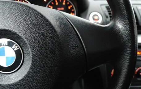 BMW 1 серия, 2010 год, 699 000 рублей, 18 фотография