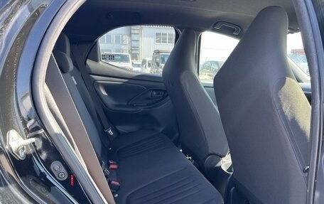 Toyota Yaris, 2022 год, 850 000 рублей, 14 фотография
