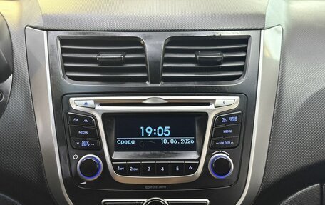 Hyundai Solaris II рестайлинг, 2016 год, 1 275 000 рублей, 19 фотография