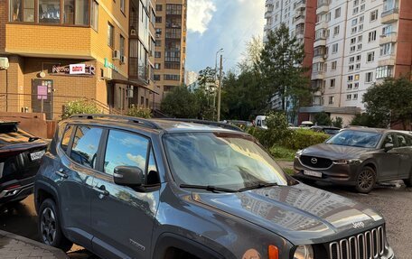 Jeep Renegade I рестайлинг, 2018 год, 1 850 000 рублей, 2 фотография