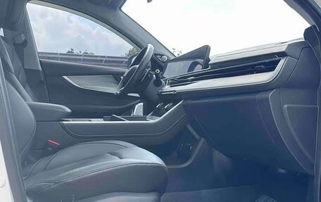 Chery Tiggo 8 I, 2022 год, 1 230 000 рублей, 11 фотография